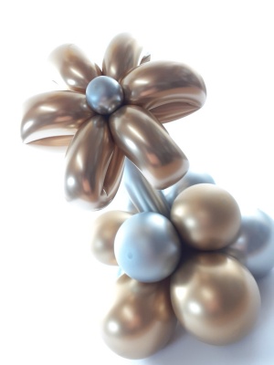 Balloon flower gift in a box, gold and silver