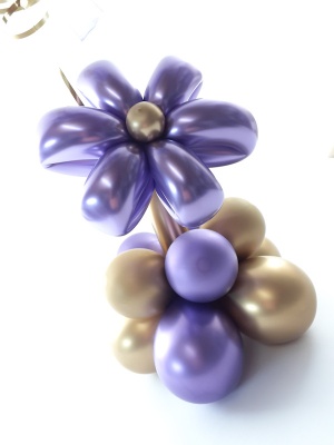 Balloon flower gift in a box, purple and gold